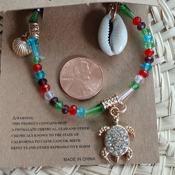 Beautiful Beachy Stretch Charm Bracelet w/๐ข&๐ - Picture 2 of 6